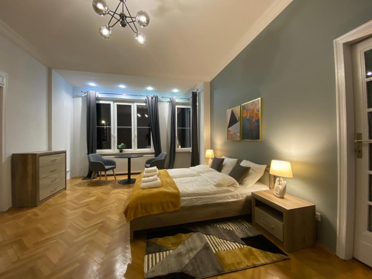 Dunin Majestic Residence 4 Krakow Exterior photo