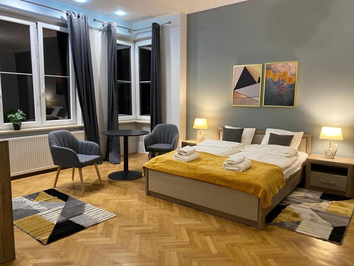 Dunin Majestic Residence 4 Krakow Exterior photo