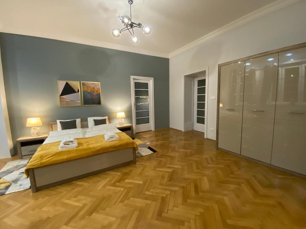 Dunin Majestic Residence 4 Krakow Exterior photo